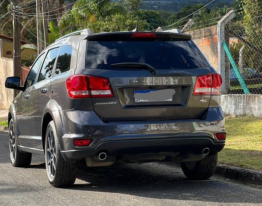 DODGE JOURNEY 3.6 RT V6 GASOLINA 4P AUTOMÁTICO DODGE JOURNEY 3.6 RT V6 GASOLINA 4P AUTOMÁTICO